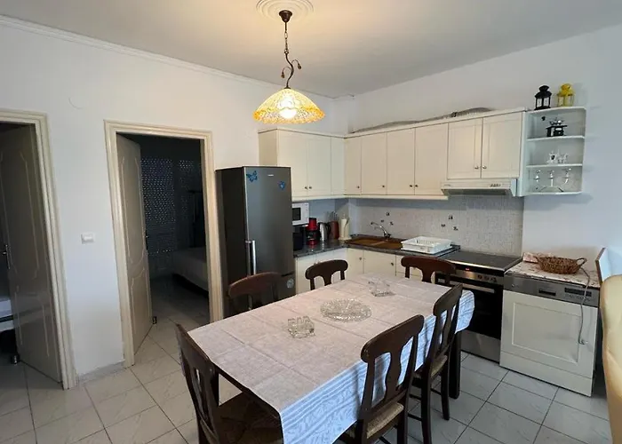 Takis Apartman Nea Iraklitsa